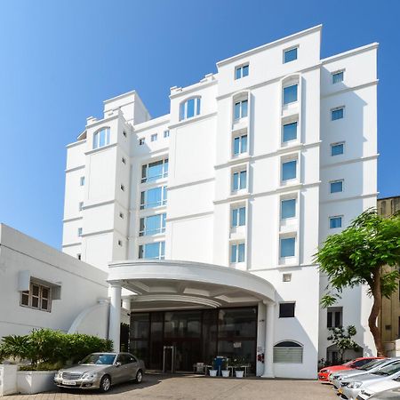 Lemon Tree Premier “The Atrium” Ahmedabad Exterior foto