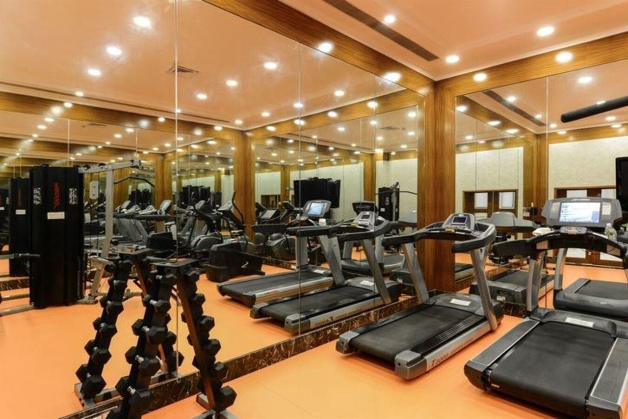 Lemon Tree Premier “The Atrium” Ahmedabad Exterior foto