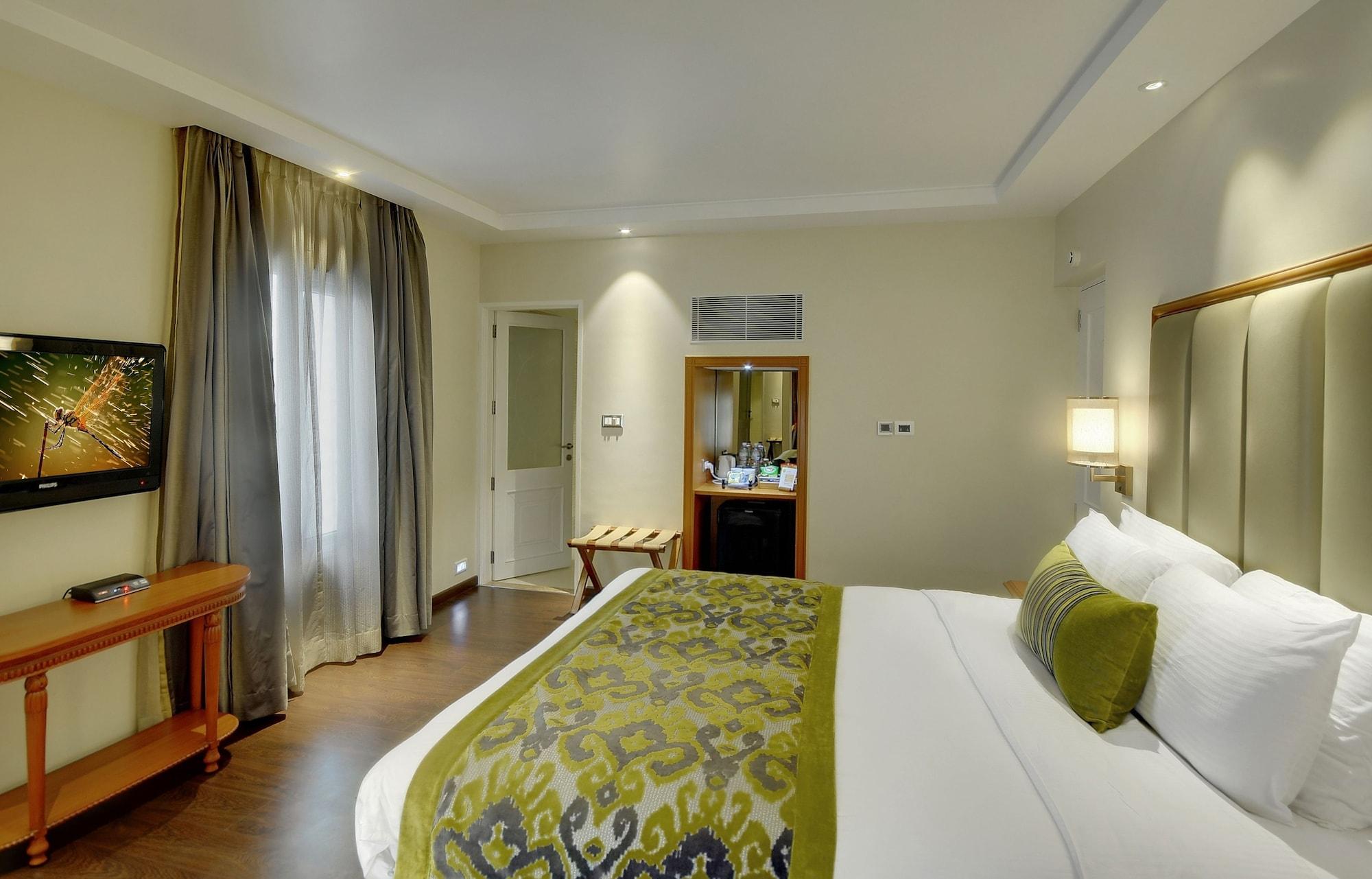 Lemon Tree Premier “The Atrium” Ahmedabad Exterior foto